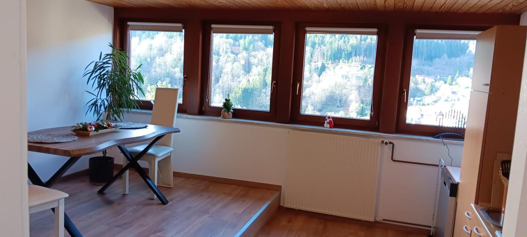 Ferienwohnung In Ruhiger Waldrandlage Bad Wildbad Ngoại thất bức ảnh